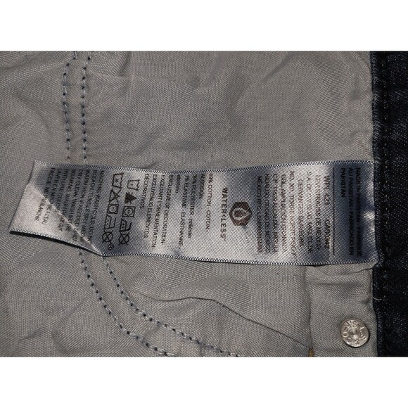 Signature Levi Strauss & Co. Womens Mid-Rise Denim Shorts SZ 22 - Picture 4 of 5